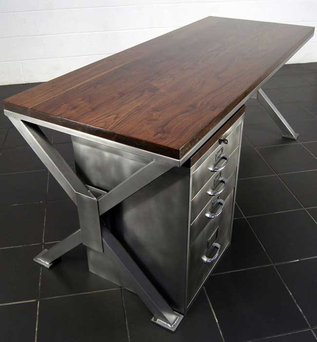 stalen bureau